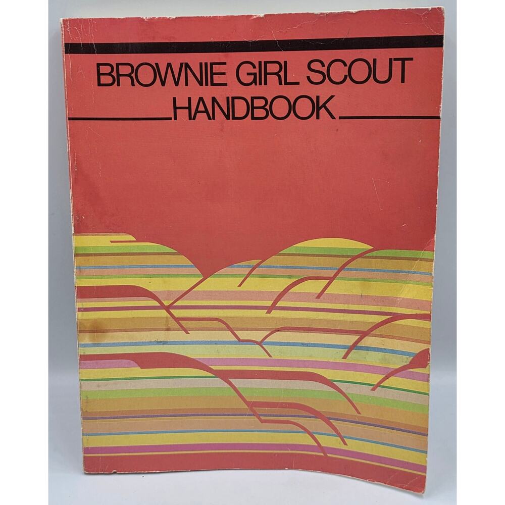 Vintage 1986 Brownie Girl Scout Handbook USA How To Learning